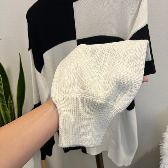 NWOT Staud Tic Tac Toe Black & White XO Checkered Crewneck Sweater Large - Picture 8 of 11
